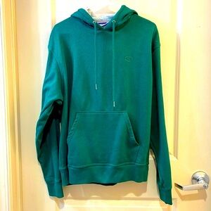 CHAMPION green hoodie